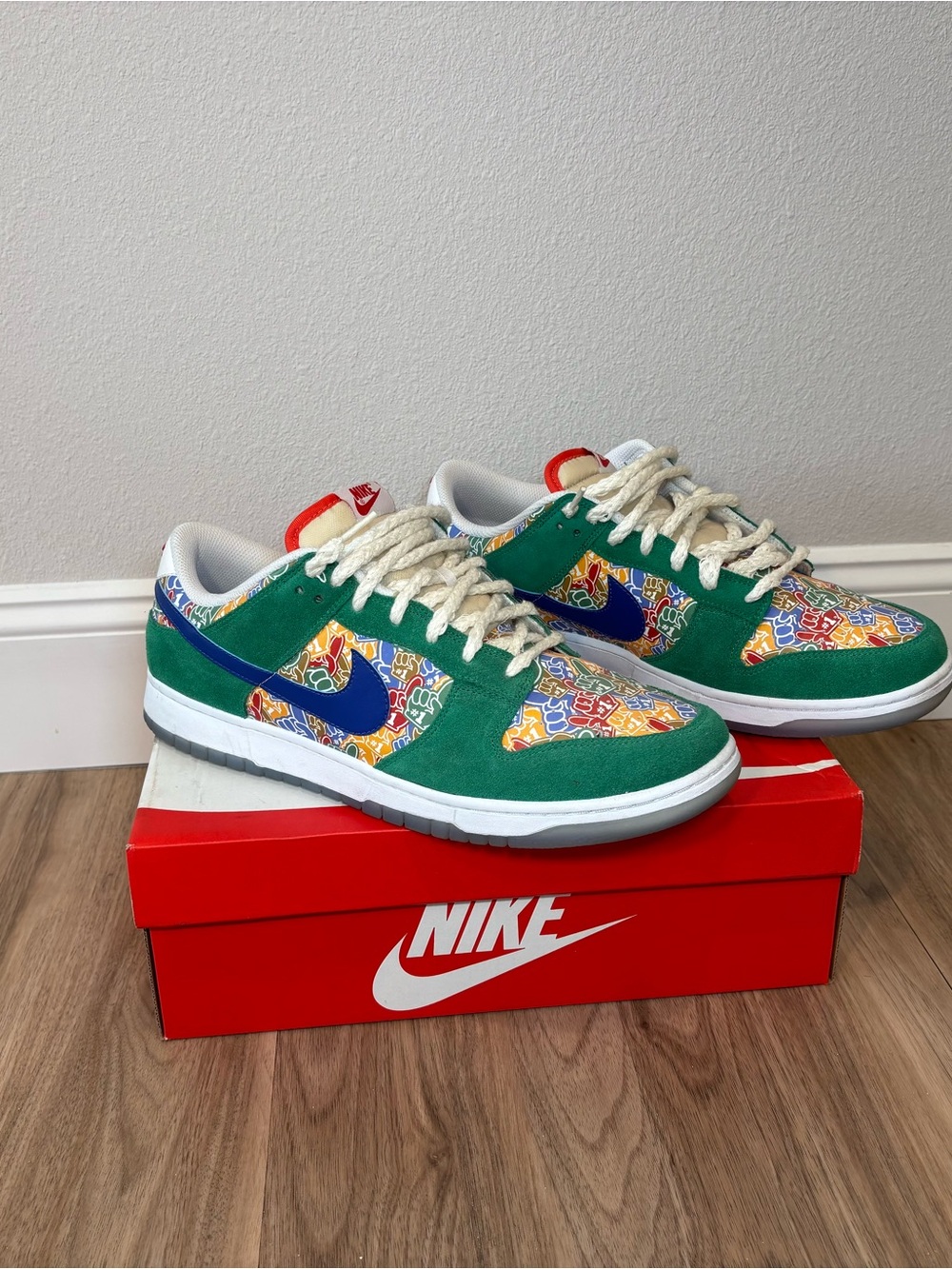 Nike Dunk Low Foam Finger Multicolor Low-Top Sneakers — Green, Blue, Red, Yellow - Picture 4 of 8